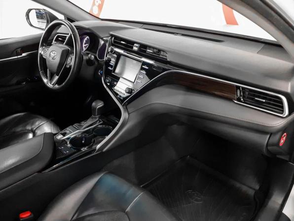 Toyota Camry VIII (XV70) с пробегом 2020 года, цена 1 740 000 рублей, 335000 км, седан, Автокод Объявления