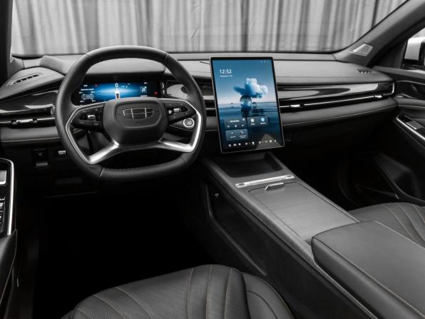 Geely Preface I с пробегом 2024 года, цена 2 790 000 рублей, 6889 км, седан, Автокод Объявления