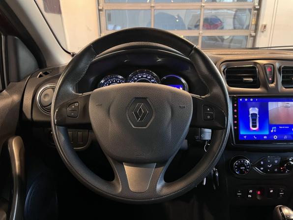 Renault Sandero II с пробегом 2017 года, цена 1 300 000 рублей, 58055 км, хэтчбек, Автокод Объявления