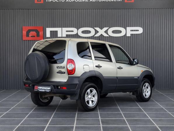 Chevrolet Niva I Рестайлинг с пробегом 2010 года, цена 337 000 рублей, 182301 км, внедорожник, Автокод Объявления