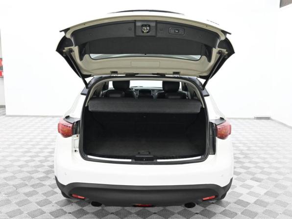 Infiniti FX II (S51) Рестайлинг с пробегом 2013 года, цена 1 479 000 рублей, 134157 км, внедорожник, Автокод Объявления
