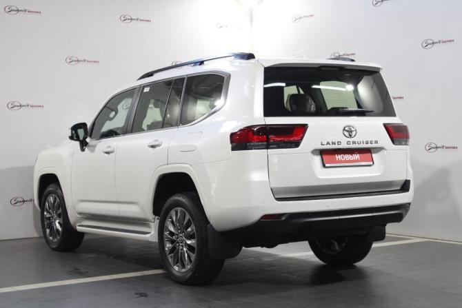 Toyota Land Cruiser 300 Series с пробегом 2025 года, цена 16 700 000 рублей, 10 км, внедорожник, Автокод Объявления