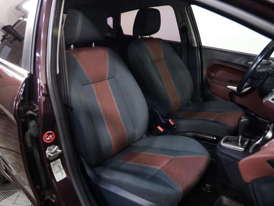Ford Fiesta Mk6 Санкт-Петербург  - изображение 18
