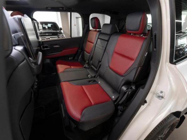 Toyota Land Cruiser 300 Series с пробегом 2024 года, цена 14 000 000 рублей, 24 км, внедорожник, Автокод Объявления