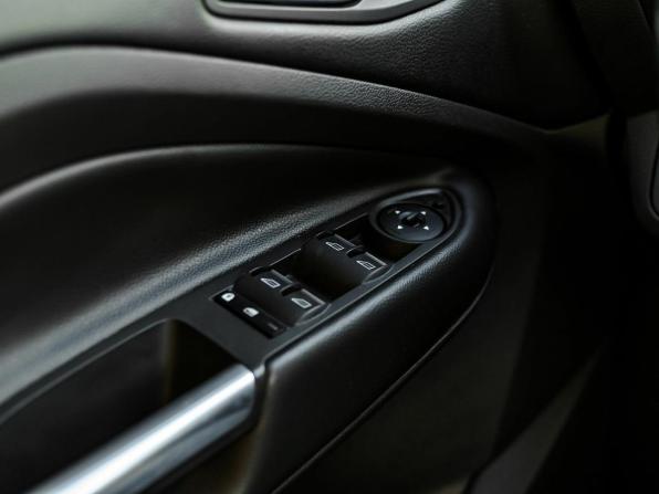 Ford Kuga II Рестайлинг с пробегом 2017 года, цена 1 380 000 рублей, 229422 км, внедорожник, Автокод Объявления