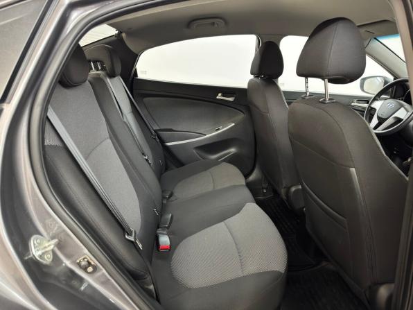 Hyundai Solaris I с пробегом 2011 года, цена 890 000 рублей, 115143 км, седан, Автокод Объявления
