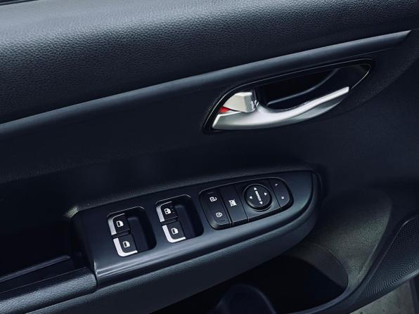 Kia Rio IV с пробегом 2020 года, цена 1 380 000 рублей, 112509 км, хэтчбек, Автокод Объявления