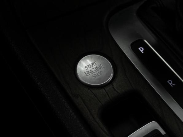 Volkswagen Touareg II Рестайлинг с пробегом 2015 года, цена 2 647 000 рублей, 186594 км, внедорожник, Автокод Объявления