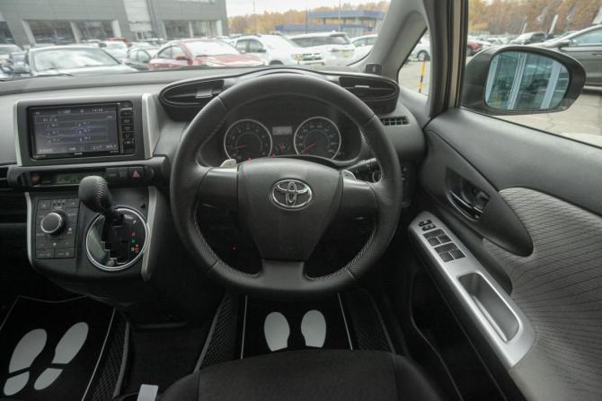 Toyota Wish II с пробегом 2010 года, цена 1 149 000 рублей, 185000 км, минивэн, Автокод Объявления