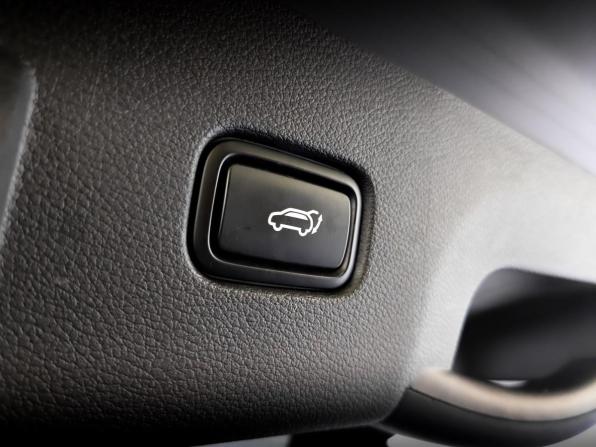 Kia Sportage V с пробегом 2023 года, цена 3 865 000 рублей, 41464 км, внедорожник, Автокод Объявления