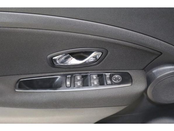 Renault Megane III с пробегом 2012 года, цена 630 000 рублей, 242437 км, хэтчбек, Автокод Объявления