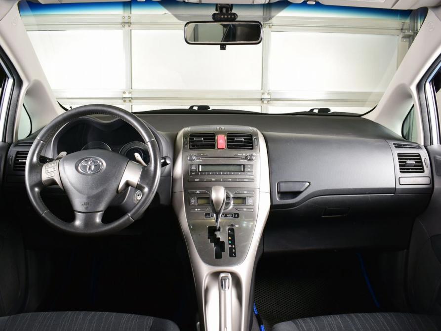 Toyota Auris I Кемерово  - изображение 8