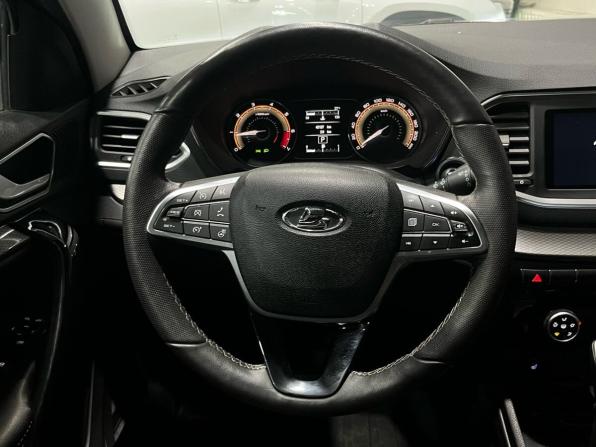 Lada (ВАЗ) Vesta I Рестайлинг (NG) с пробегом 2024 года, цена 1 377 000 рублей, 42126 км, универсал, Автокод Объявления