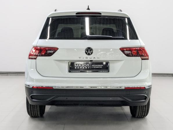 Volkswagen Tiguan II Рестайлинг с пробегом 2022 года, цена 3 155 000 рублей, 30461 км, внедорожник, Автокод Объявления