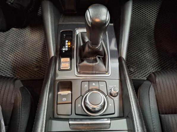 Mazda 6 III (GJ) Рестайлинг с пробегом 2017 года, цена 1 990 000 рублей, 90458 км, седан, Автокод Объявления