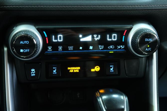 Toyota RAV4 V (XA50) с пробегом 2021 года, цена 3 799 000 рублей, 92200 км, внедорожник, Автокод Объявления