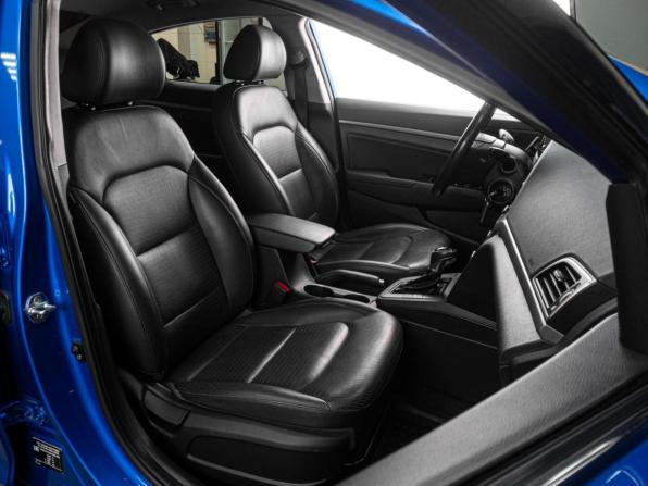 Hyundai Elantra VI (AD) с пробегом 2017 года, цена 1 339 000 рублей, 169252 км, седан, Автокод Объявления