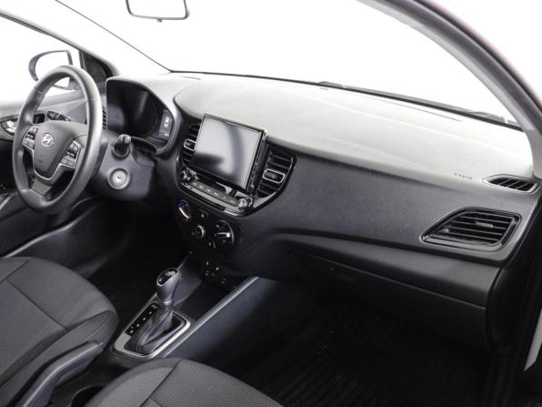 Hyundai Solaris II Рестайлинг с пробегом 2020 года, цена 1 600 000 рублей, 48049 км, седан, Автокод Объявления