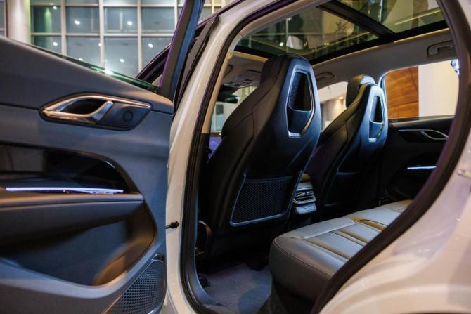 Новый Hongqi HS3 2025 года, цена 3 670 000 рублей, внедорожник, Автокод Объявления