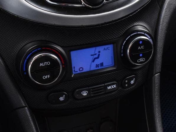 Hyundai Solaris I с пробегом 2012 года, цена 750 000 рублей, 235758 км, седан, Автокод Объявления