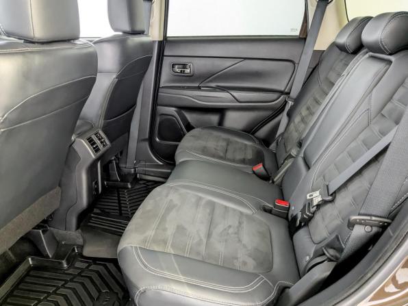 Mitsubishi Outlander III Рестайлинг 3 с пробегом 2021 года, цена 2 750 000 рублей, 65267 км, внедорожник, Автокод Объявления