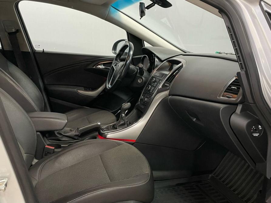 Opel Astra J Уфа  - изображение 9