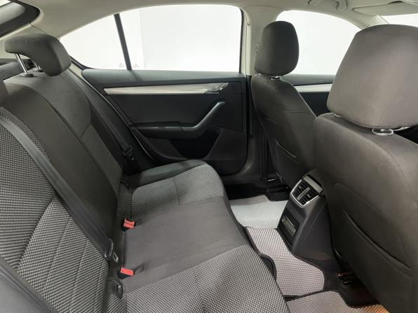 Skoda Octavia III (A7) с пробегом 2014 года, цена 1 251 000 рублей, 206589 км, лифтбек, Автокод Объявления