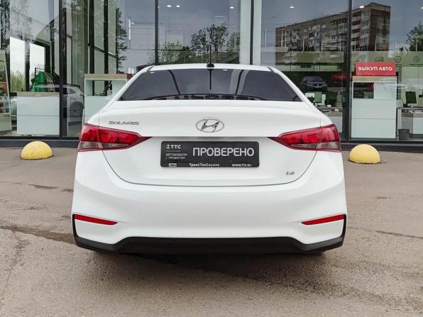 Hyundai Solaris II с пробегом 2019 года, цена 1 599 800 рублей, 64101 км, седан, Автокод Объявления