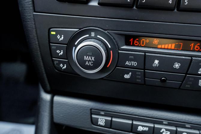 BMW X1 I (E84) Рестайлинг с пробегом 2014 года, цена 1 215 000 рублей, 110000 км, внедорожник, Автокод Объявления