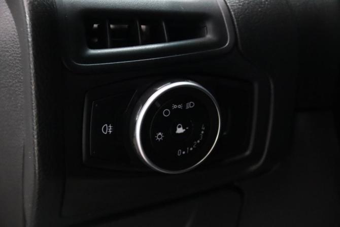 Ford Focus III Рестайлинг с пробегом 2017 года, цена 885 850 рублей, 165614 км, универсал, Автокод Объявления