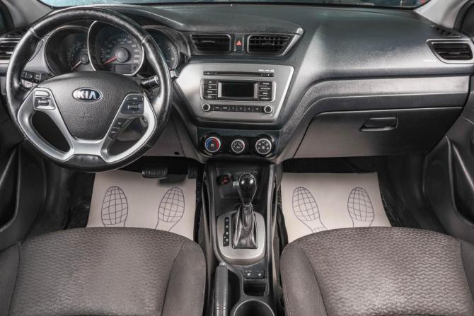 Kia Rio III Рестайлинг с пробегом 2016 года, цена 999 000 рублей, 300000 км, седан, Автокод Объявления