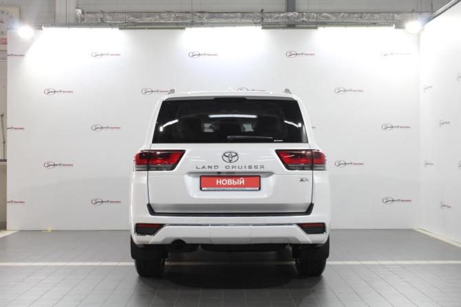 Toyota Land Cruiser 300 Series с пробегом 2024 года, цена 13 400 000 рублей, 25 км, внедорожник, Автокод Объявления