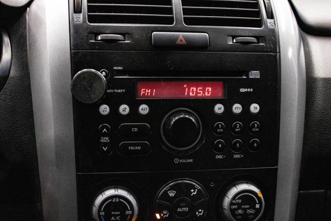 Suzuki Grand Vitara II с пробегом 2005 года, цена 689 000 рублей, 304318 км, внедорожник, Автокод Объявления