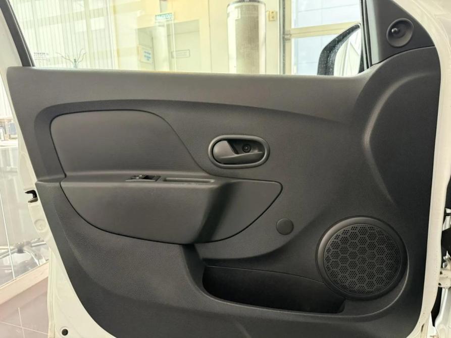 Renault Sandero II Рестайлинг Подольск  - изображение 11