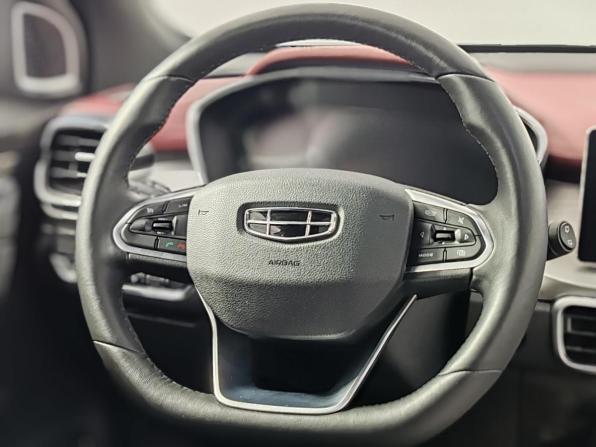 Geely Coolray I Рестайлинг с пробегом 2022 года, цена 1 795 000 рублей, 21206 км, внедорожник, Автокод Объявления
