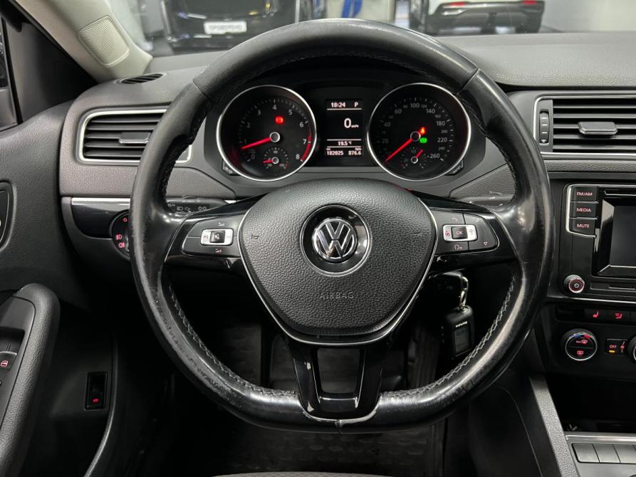 Volkswagen Jetta VI Рестайлинг Казань  - изображение 17