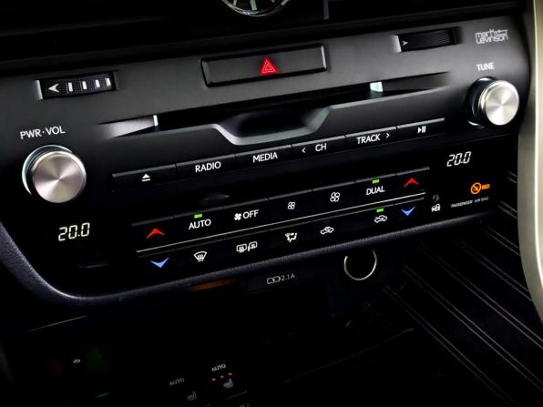 Lexus RX IV Рестайлинг с пробегом 2022 года, цена 6 700 000 рублей, 38742 км, внедорожник, Автокод Объявления