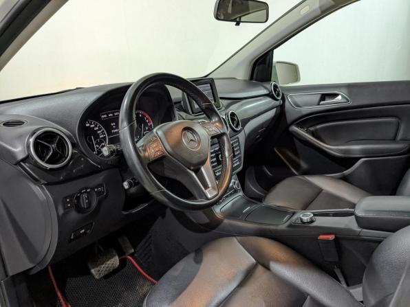 Mercedes-Benz B-Класс II (W246) с пробегом 2012 года, цена 1 325 000 рублей, 75976 км, хэтчбек, Автокод Объявления