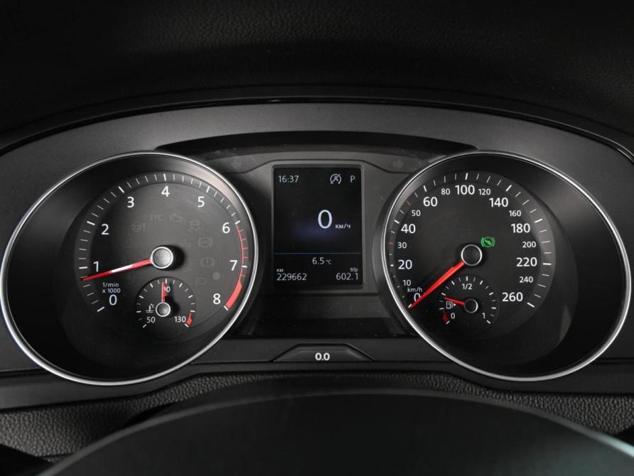 Volkswagen Passat B8 Ростов-на-Дону  - изображение 23