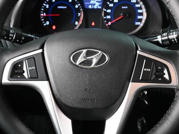 Hyundai Solaris I Рестайлинг с пробегом 2014 года, цена 1 079 000 рублей, 151101 км, седан, Автокод Объявления