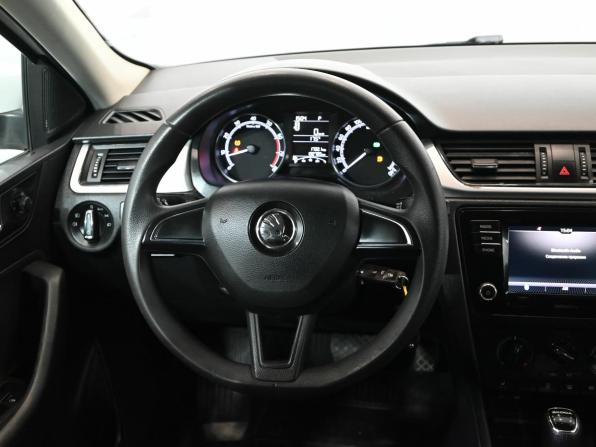 Skoda Rapid I с пробегом 2017 года, цена 1 250 000 рублей, 132785 км, лифтбек, Автокод Объявления