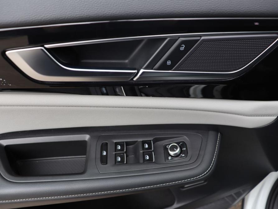 Volkswagen Teramont I Рестайлинг Москва  - изображение 11