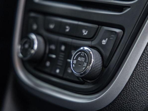 Opel Mokka I с пробегом 2014 года, цена 1 258 000 рублей, 57131 км, внедорожник, Автокод Объявления
