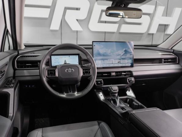 Toyota RAV4 VI (XA60) с пробегом 2026 года, цена 4 249 000 рублей, 67 км, внедорожник, Автокод Объявления