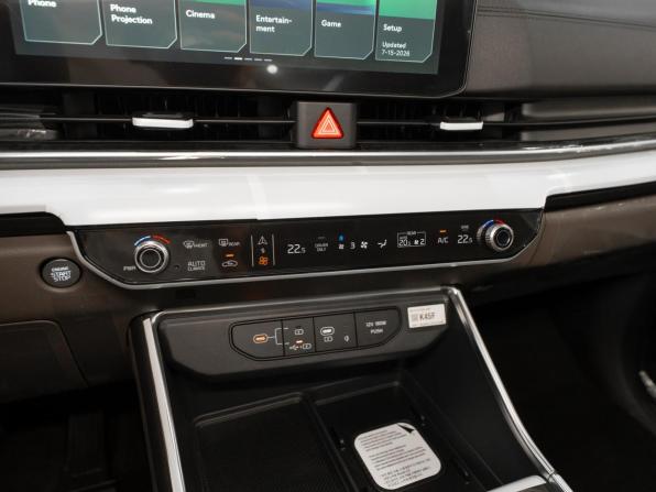 Kia Carnival IV Рестайлинг с пробегом 2026 года, цена 7 300 000 рублей, 20 км, минивэн, Автокод Объявления