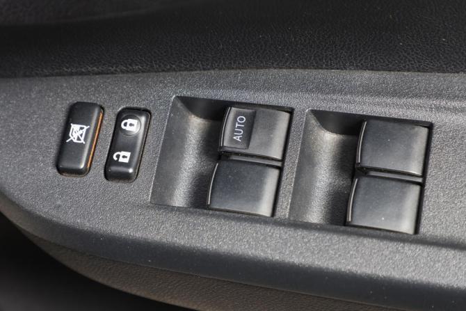 Toyota Ractis II с пробегом 2012 года, цена 1 259 000 рублей, 118321 км, хэтчбек, Автокод Объявления
