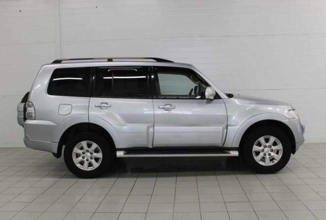 Mitsubishi Pajero IV Рестайлинг 1 с пробегом 2012 года, цена 1 900 000 рублей, 193716 км, внедорожник, Автокод Объявления