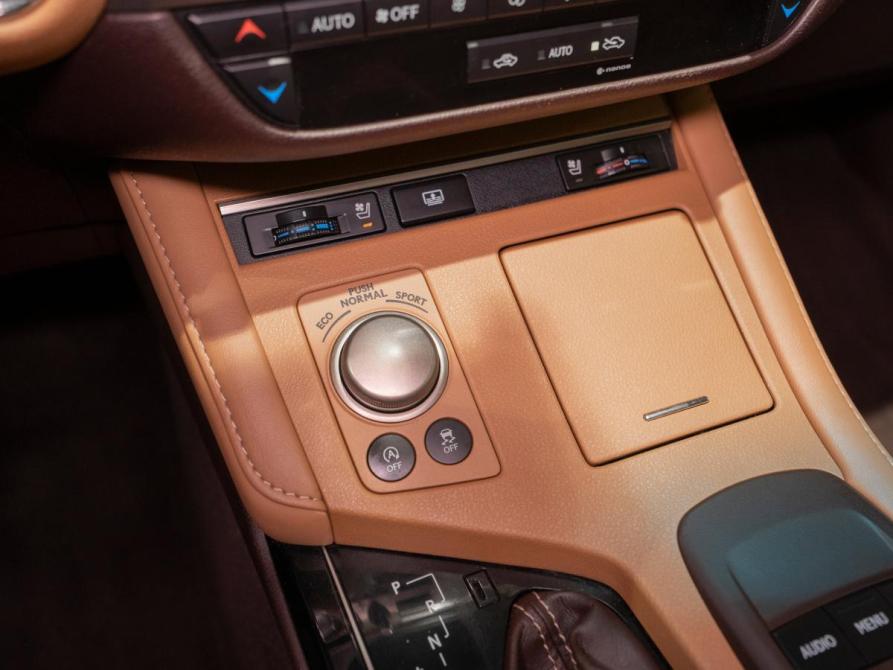 Lexus ES VI Рестайлинг Москва  - изображение 25