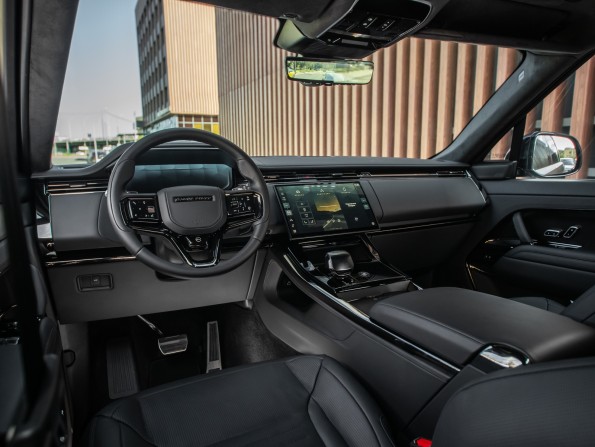 Новый Land Rover Range Rover Sport III 2024 года, цена 39 088 400 рублей, внедорожник, Автокод Объявления
