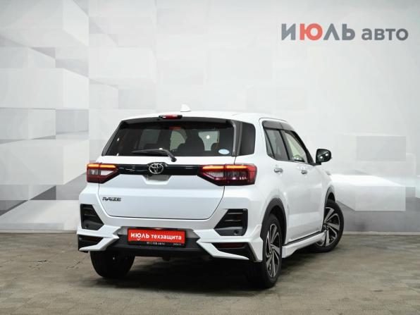 Toyota Raize I с пробегом 2020 года, цена 1 900 000 рублей, 34207 км, внедорожник, Автокод Объявления